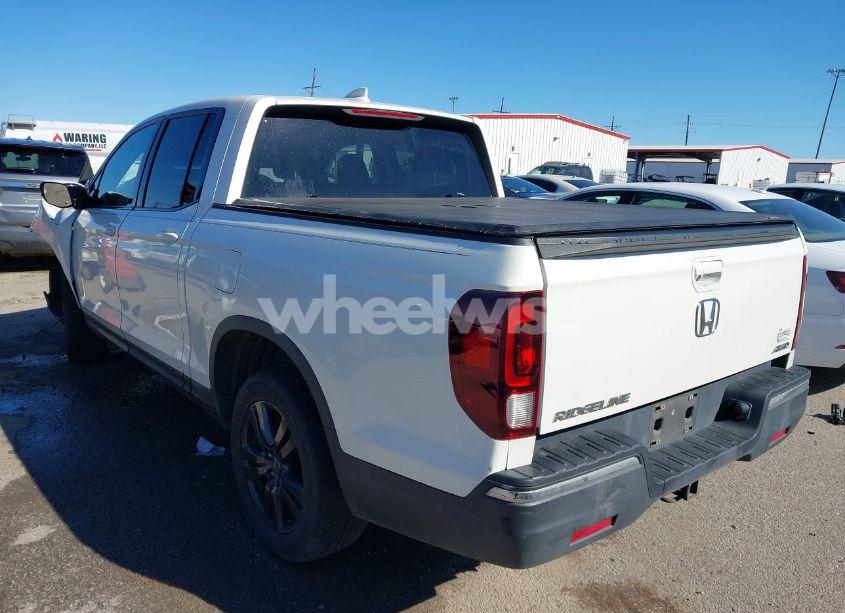 Photo 3 of 2018 Honda Ridgeline SPORT (VIN 5FPYK3F12JB001126)