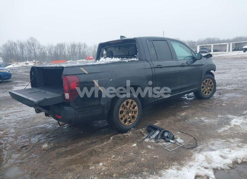 Photo 4 of 2021 Honda Ridgeline AWD SPORT (VIN 5FPYK3F12MB002877)