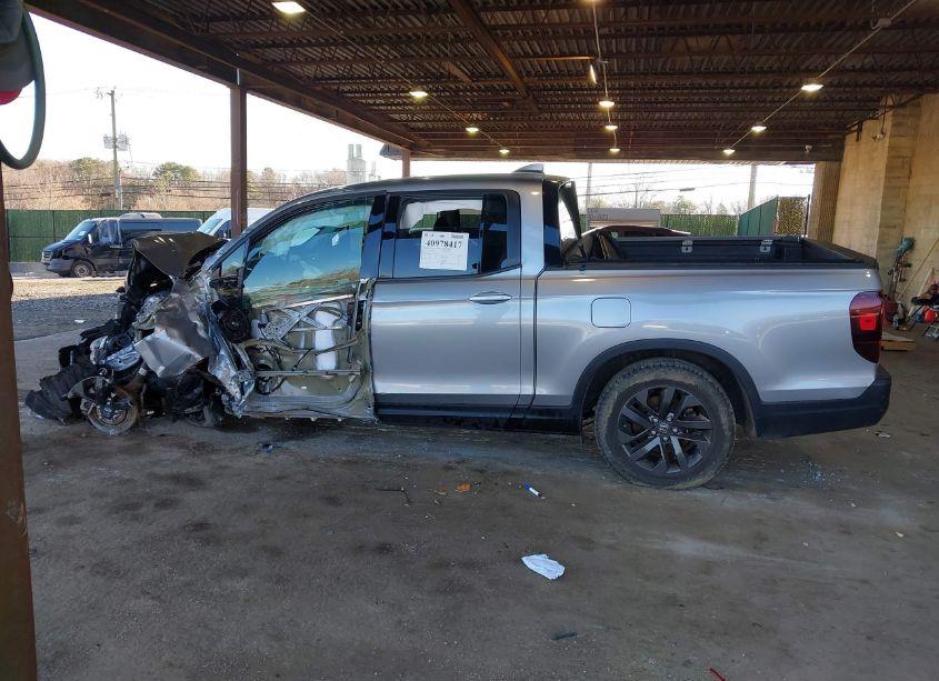 Photo 15 of 2021 Honda Ridgeline AWD SPORT (VIN 5FPYK3F12MB004872)