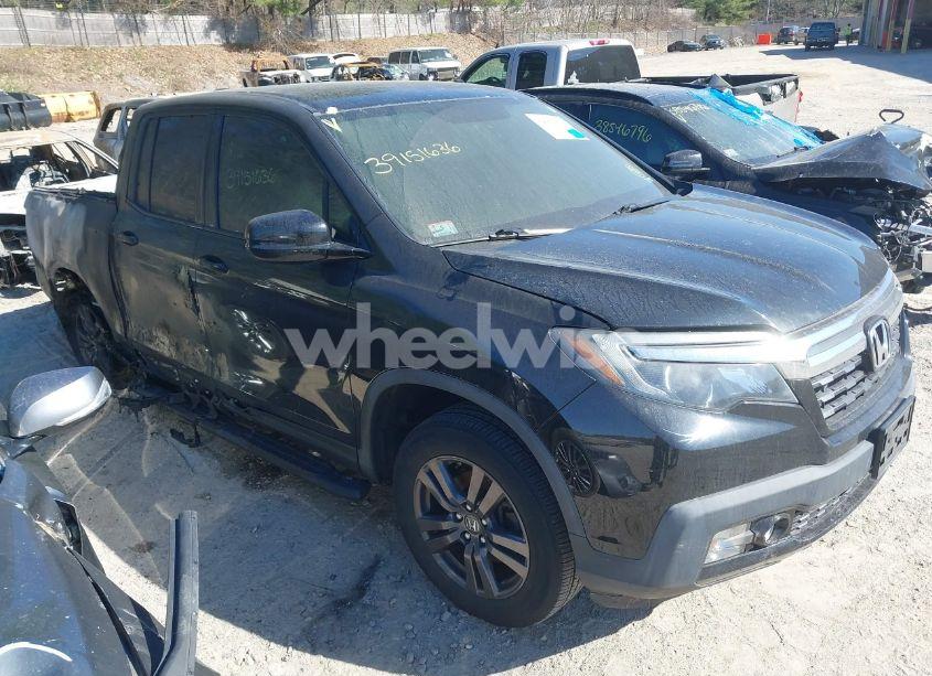 2018 Honda Ridgeline SPORT (VIN 5FPYK3F13JB004309) main photo