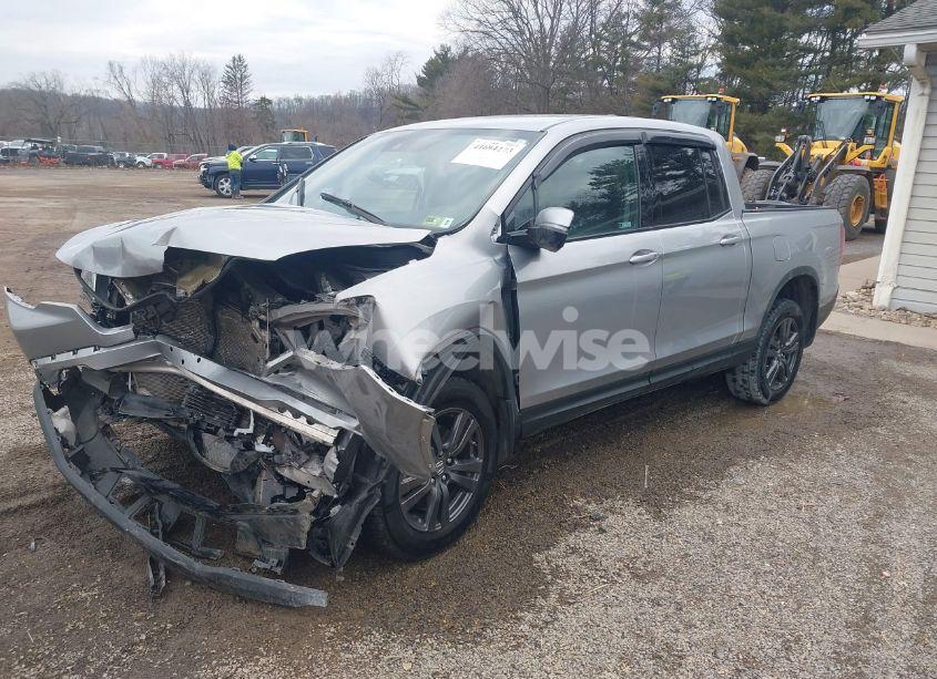 Photo 2 of 2020 Honda Ridgeline AWD SPORT (VIN 5FPYK3F13LB023123)