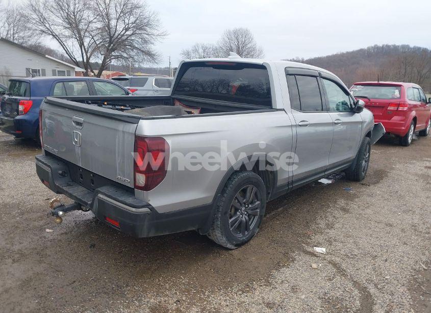 Photo 4 of 2020 Honda Ridgeline AWD SPORT (VIN 5FPYK3F13LB023123)