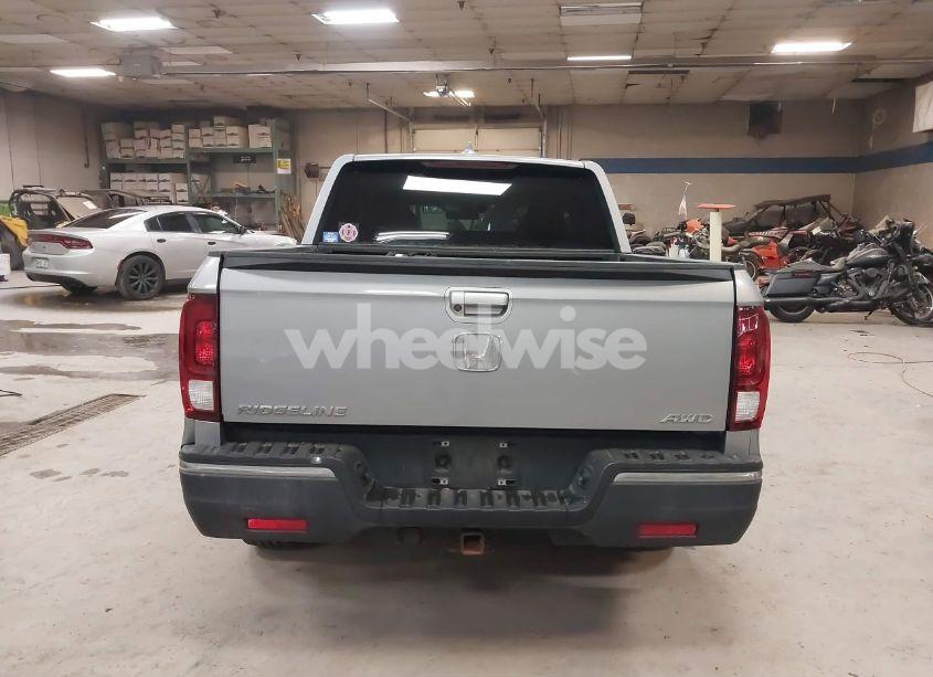 Photo 15 of 2019 Honda Ridgeline SPORT (VIN 5FPYK3F14KB002005)