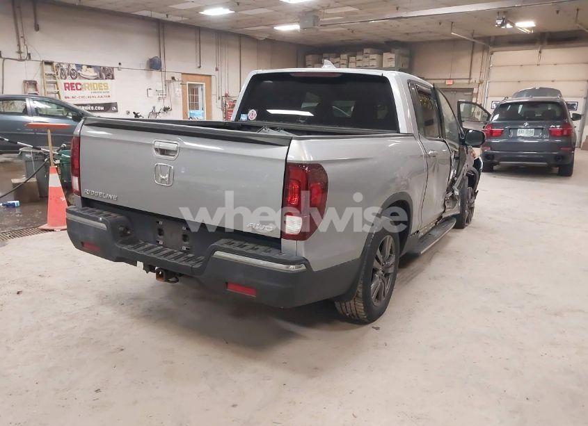 Photo 4 of 2019 Honda Ridgeline SPORT (VIN 5FPYK3F14KB002005)