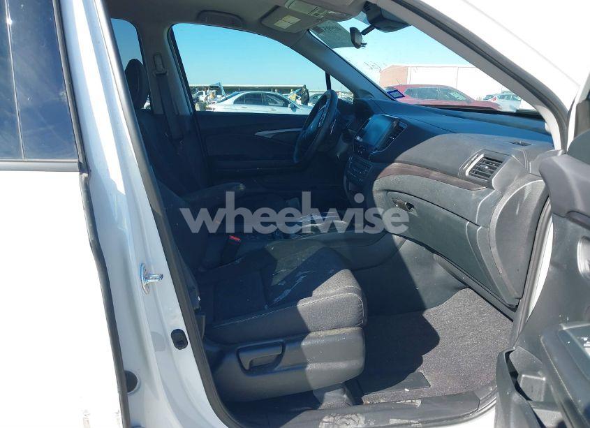 Photo 5 of 2023 Honda Ridgeline SPORT (VIN 5FPYK3F14PB041099)