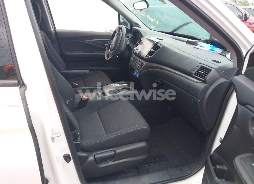 Photo 5 of 2023 Honda Ridgeline SPORT (VIN 5FPYK3F14PB049364)