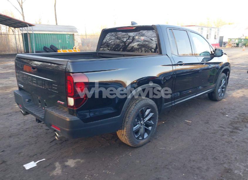 Photo 4 of 2024 Honda Ridgeline SPORT (VIN 5FPYK3F14RB012334)