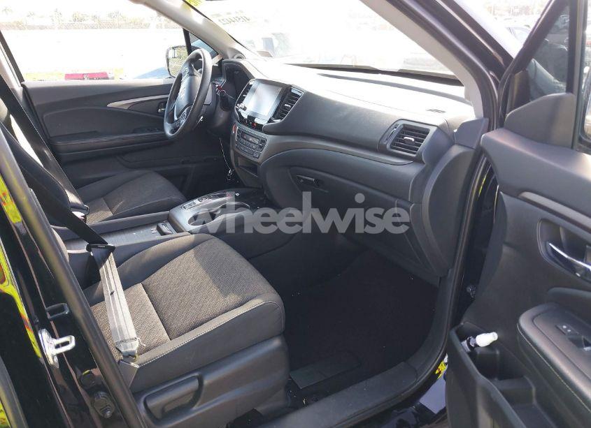 Photo 5 of 2022 Honda Ridgeline SPORT (VIN 5FPYK3F15NB014541)