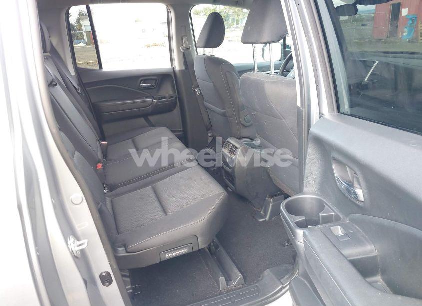 Photo 8 of 2020 Honda Ridgeline AWD SPORT (VIN 5FPYK3F16LB027473)