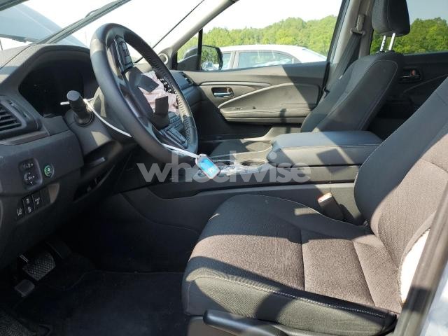 Photo 6 of 2024 HONDA RIDGELINE SPORT (VIN 5FPYK3F16RB019009)