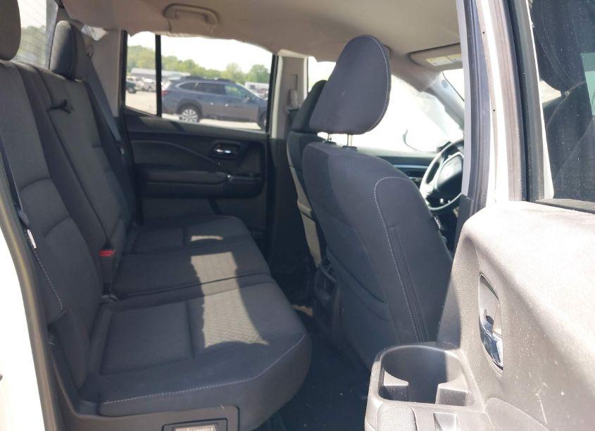 Photo 8 of 2018 Honda Ridgeline SPORT (VIN 5FPYK3F17JB003888)