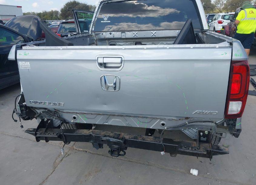 Photo 6 of 2020 Honda Ridgeline AWD SPORT (VIN 5FPYK3F17LB021889)