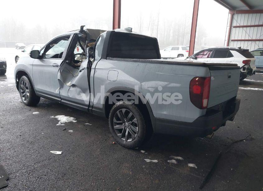 Photo 3 of 2024 Honda Ridgeline SPORT (VIN 5FPYK3F18RB008206)