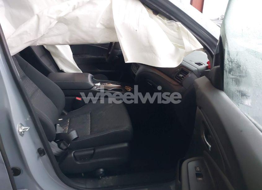 Photo 5 of 2024 Honda Ridgeline SPORT (VIN 5FPYK3F18RB008206)