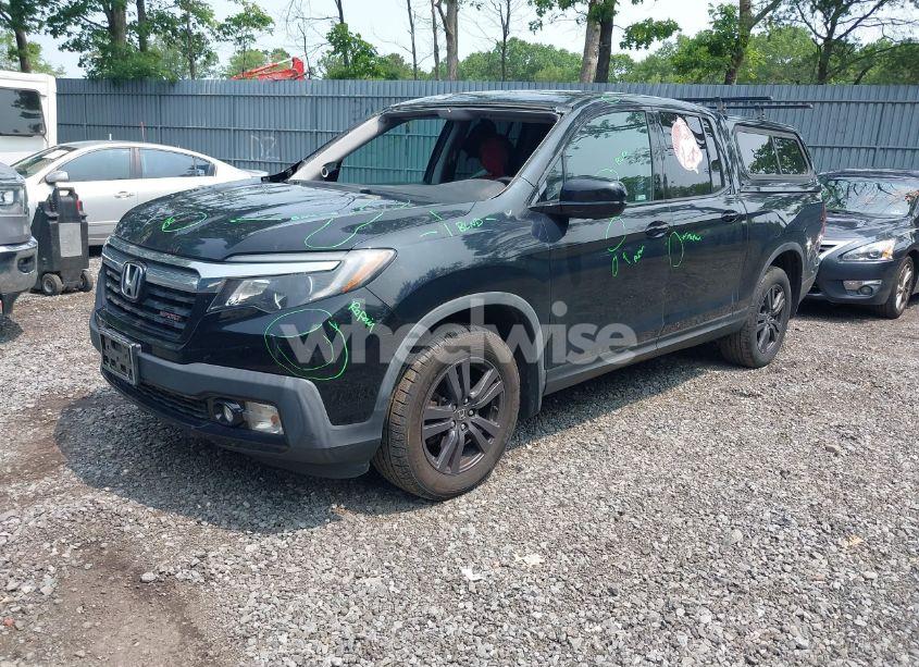 Photo 2 of 2019 Honda Ridgeline SPORT (VIN 5FPYK3F19KB016885)