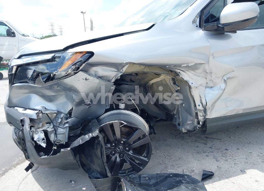 Photo 6 of 2020 Honda Ridgeline AWD SPORT (VIN 5FPYK3F19LB024180)