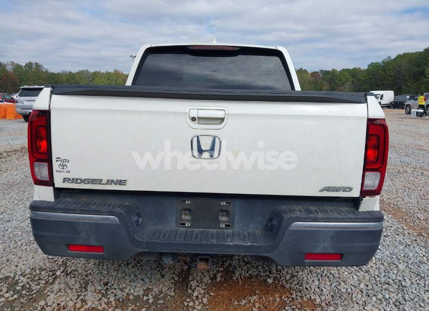 Photo 16 of 2018 Honda Ridgeline SPORT (VIN 5FPYK3F1XJB001956)