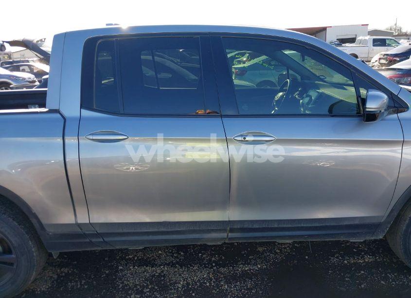 Photo 14 of 2020 Honda Ridgeline AWD SPORT (VIN 5FPYK3F1XLB028089)