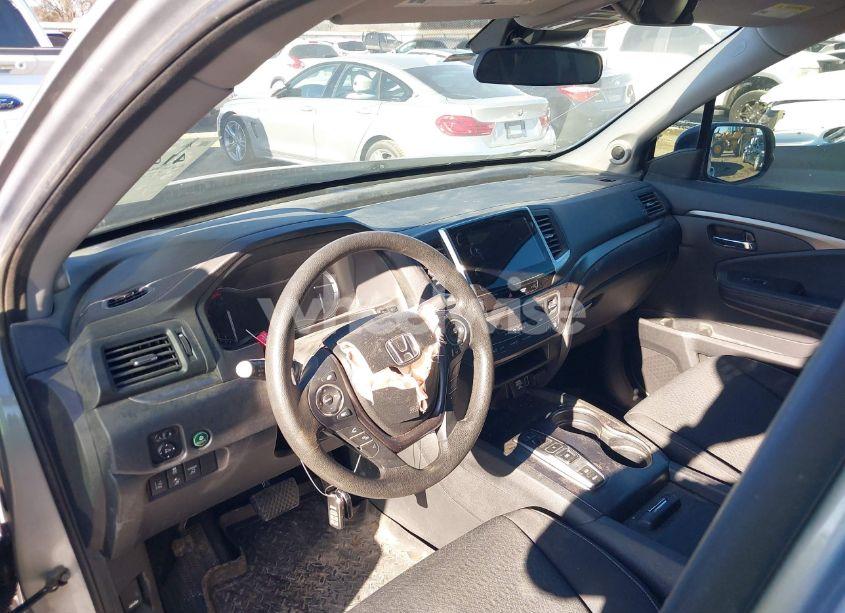 Photo 22 of 2020 Honda Ridgeline AWD SPORT (VIN 5FPYK3F1XLB028089)