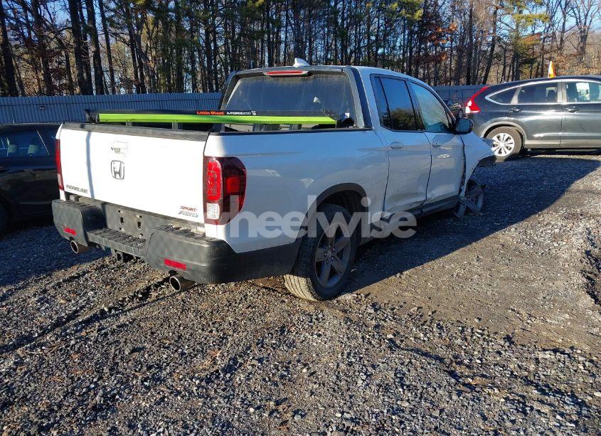 Photo 4 of 2021 Honda Ridgeline AWD SPORT (VIN 5FPYK3F1XMB011441)