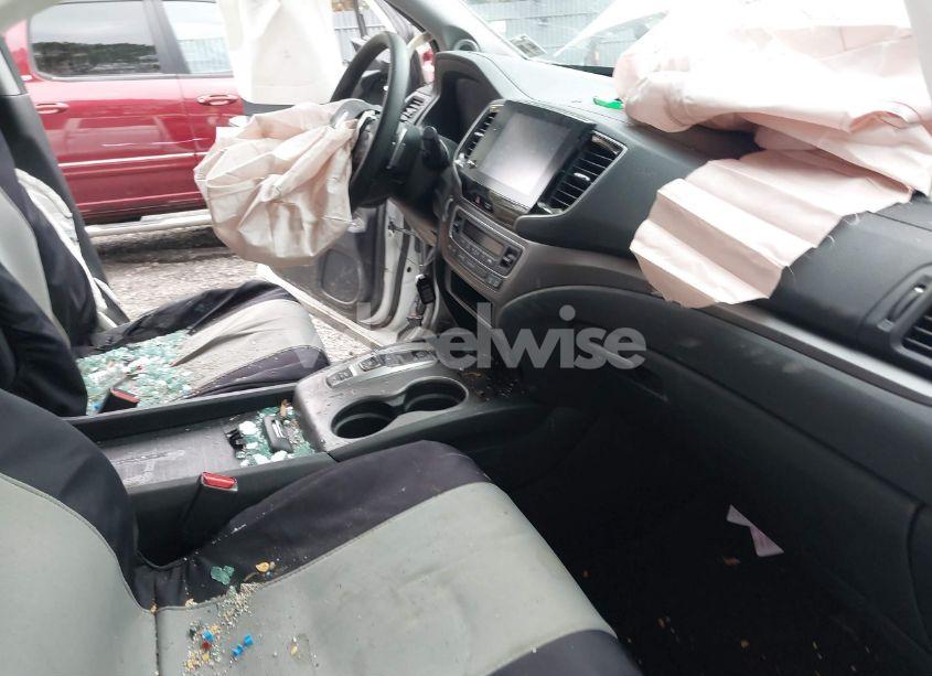 Photo 5 of 2021 Honda Ridgeline AWD SPORT (VIN 5FPYK3F1XMB011441)