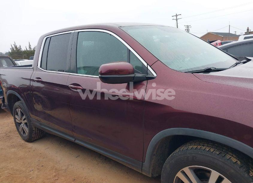 Photo 13 of 2017 Honda Ridgeline RTS (VIN 5FPYK3F40HB037675)