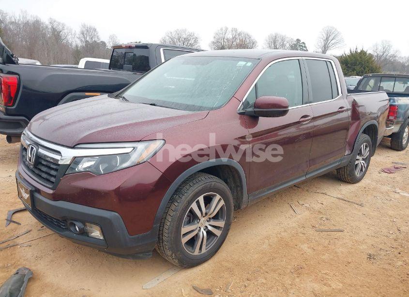 Photo 2 of 2017 Honda Ridgeline RTS (VIN 5FPYK3F40HB037675)