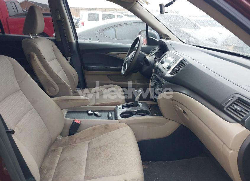 Photo 5 of 2017 Honda Ridgeline RTS (VIN 5FPYK3F40HB037675)