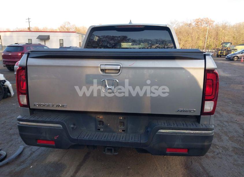 Photo 16 of 2017 Honda Ridgeline RTS (VIN 5FPYK3F4XHB017465)