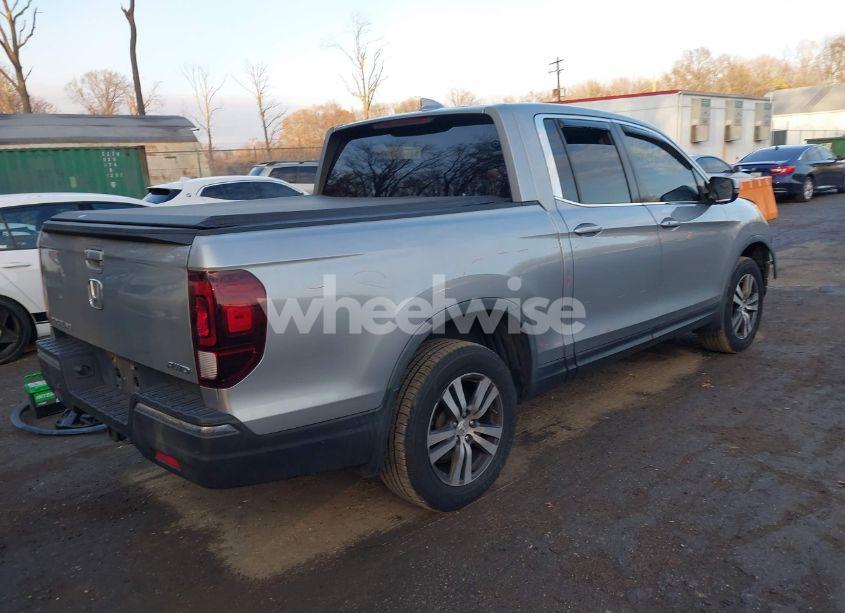 Photo 4 of 2017 Honda Ridgeline RTS (VIN 5FPYK3F4XHB017465)
