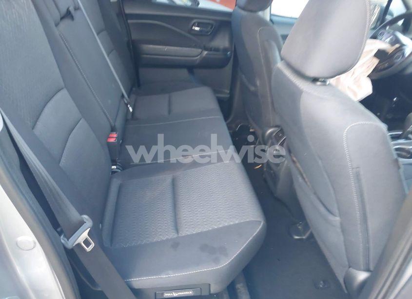 Photo 8 of 2017 Honda Ridgeline RTS (VIN 5FPYK3F4XHB017465)