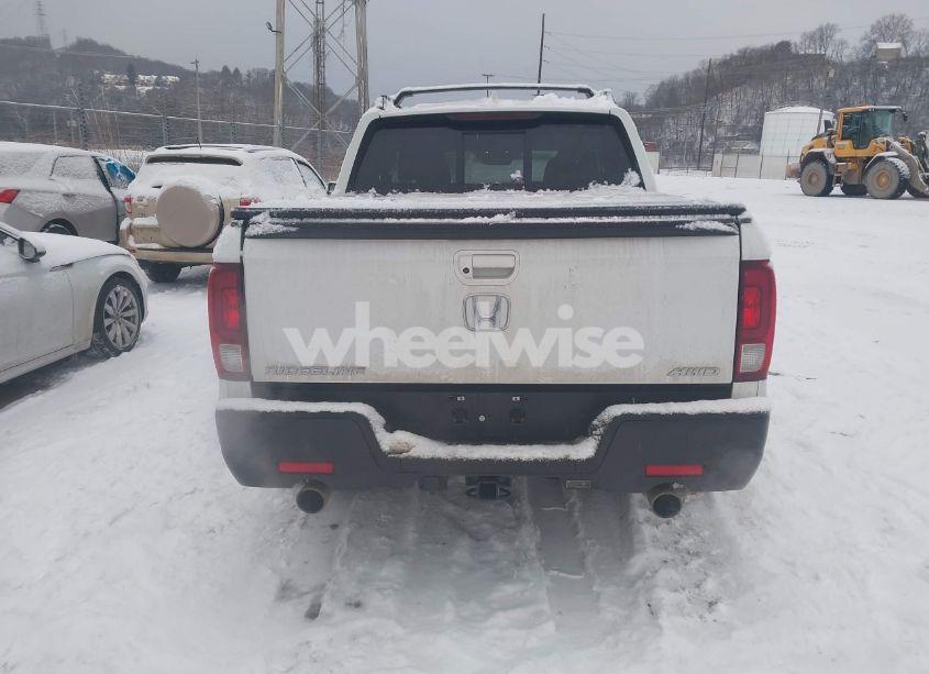 Photo 16 of 2021 Honda Ridgeline AWD RTL (VIN 5FPYK3F50MB026811)