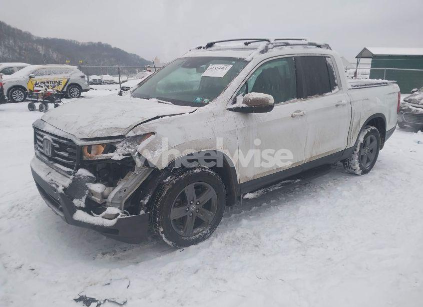 Photo 2 of 2021 Honda Ridgeline AWD RTL (VIN 5FPYK3F50MB026811)