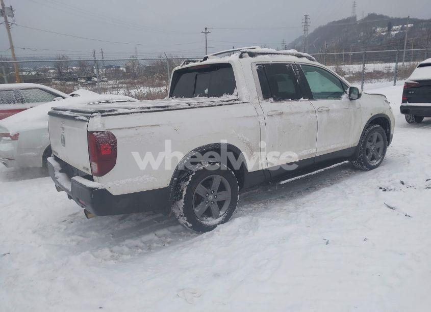 Photo 4 of 2021 Honda Ridgeline AWD RTL (VIN 5FPYK3F50MB026811)