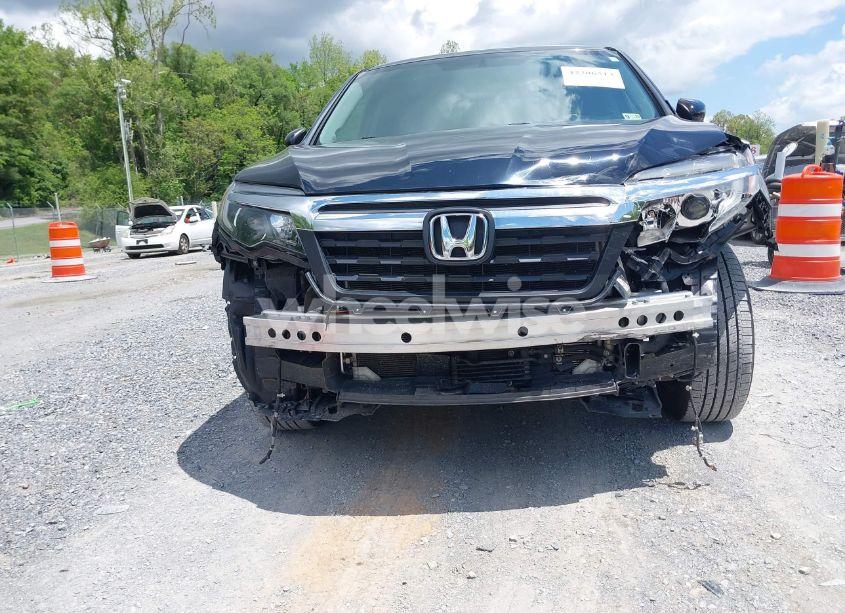 Photo 6 of 2017 Honda Ridgeline RTL (VIN 5FPYK3F51HB013989)