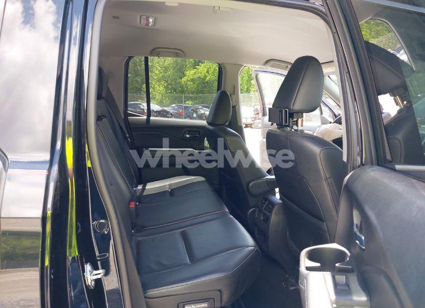 Photo 8 of 2017 Honda Ridgeline RTL (VIN 5FPYK3F51HB013989)