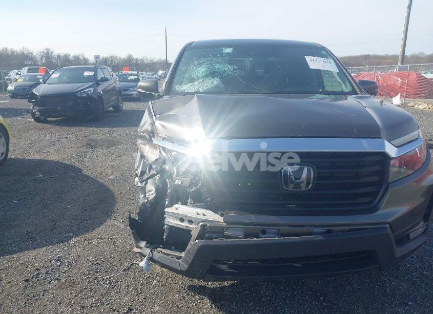 Photo 6 of 2022 Honda Ridgeline RTL (VIN 5FPYK3F51NB038239)