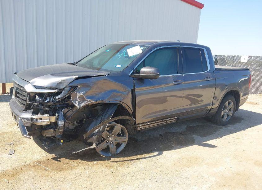 Photo 2 of 2023 Honda Ridgeline RTL (VIN 5FPYK3F51PB024005)