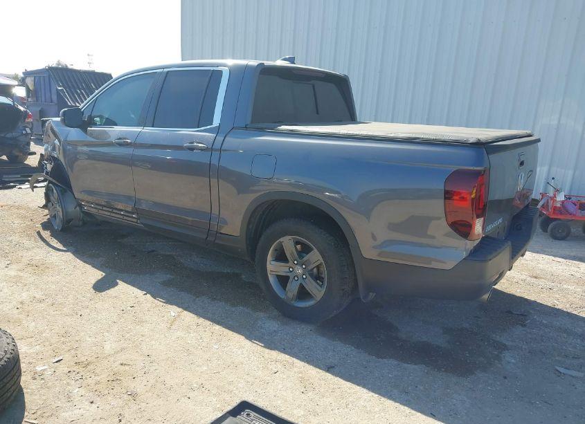 Photo 3 of 2023 Honda Ridgeline RTL (VIN 5FPYK3F51PB024005)