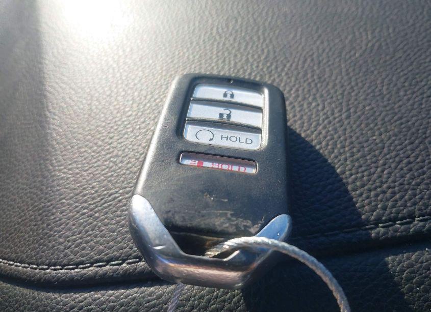 Photo 11 of 2017 Honda Ridgeline RTL (VIN 5FPYK3F52HB030395)