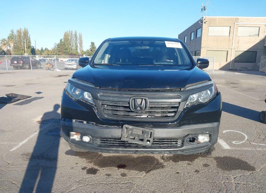 Photo 13 of 2017 Honda Ridgeline RTL (VIN 5FPYK3F52HB030395)