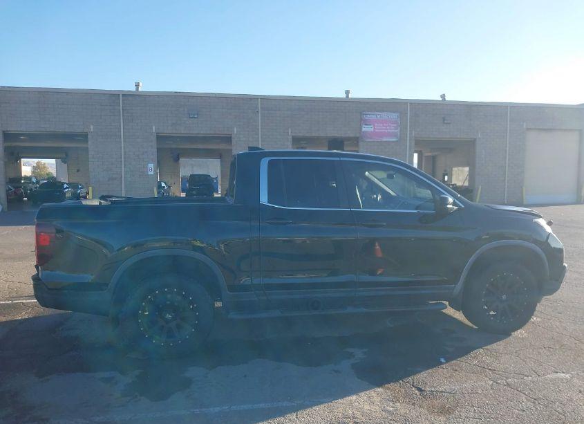 Photo 14 of 2017 Honda Ridgeline RTL (VIN 5FPYK3F52HB030395)