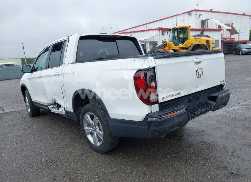 Photo 3 of 2020 Honda Ridgeline AWD RTL (VIN 5FPYK3F52LB030440)