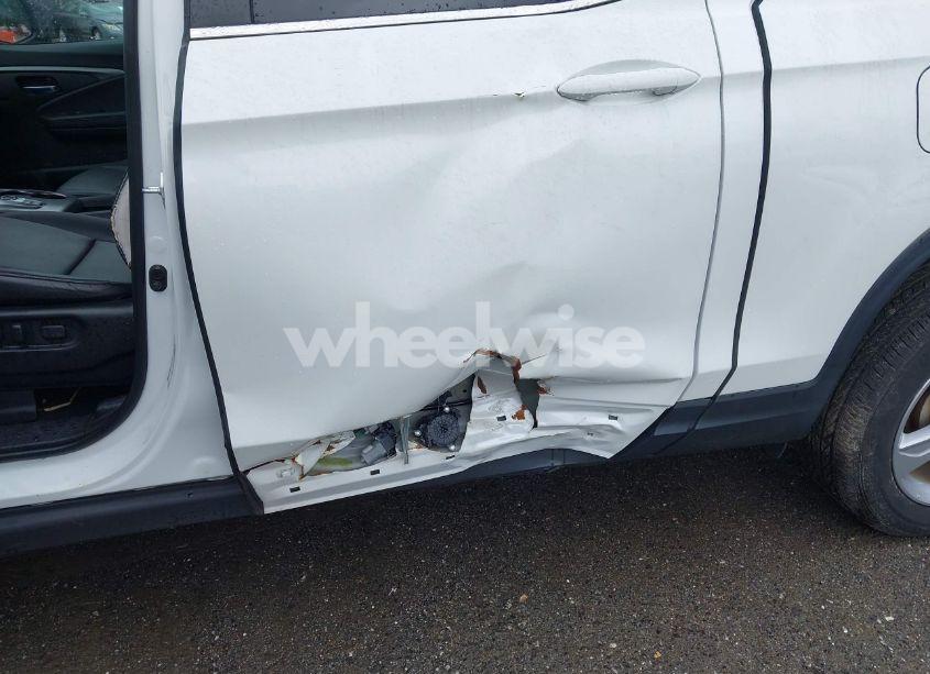 Photo 6 of 2020 Honda Ridgeline AWD RTL (VIN 5FPYK3F52LB030440)