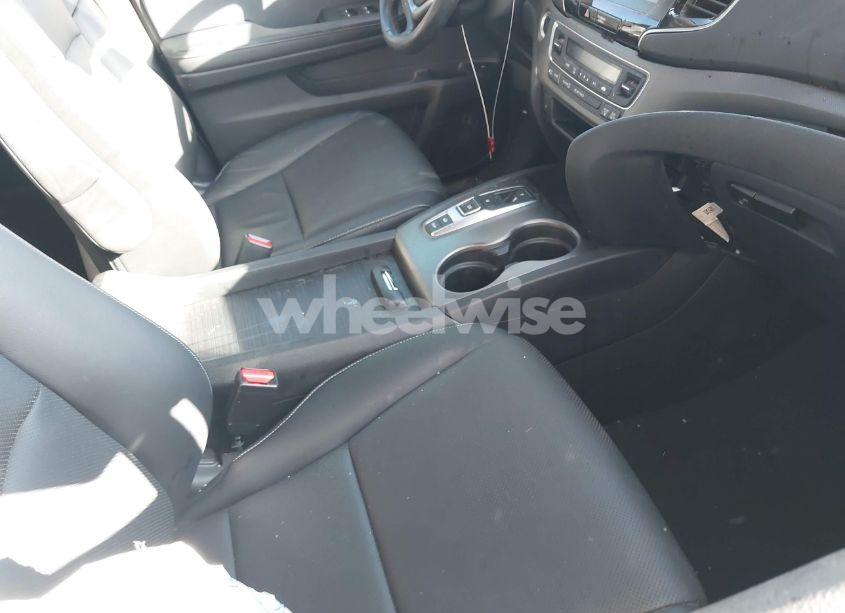 Photo 5 of 2022 Honda Ridgeline RTL (VIN 5FPYK3F53NB035441)