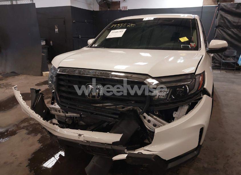 Photo 6 of 2023 Honda Ridgeline RTL (VIN 5FPYK3F53PB038293)