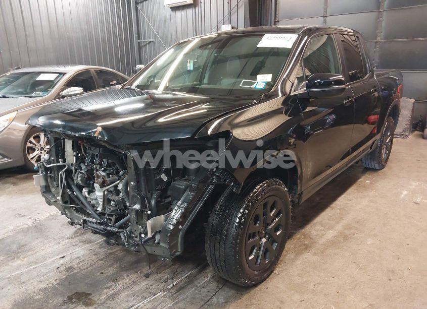 Photo 2 of 2023 Honda Ridgeline RTL (VIN 5FPYK3F53PB064070)