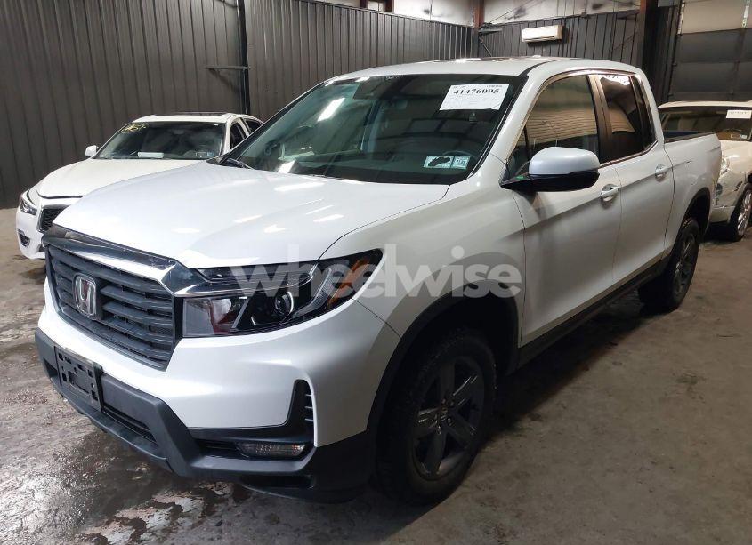 Photo 2 of 2023 Honda Ridgeline RTL (VIN 5FPYK3F53PB066997)