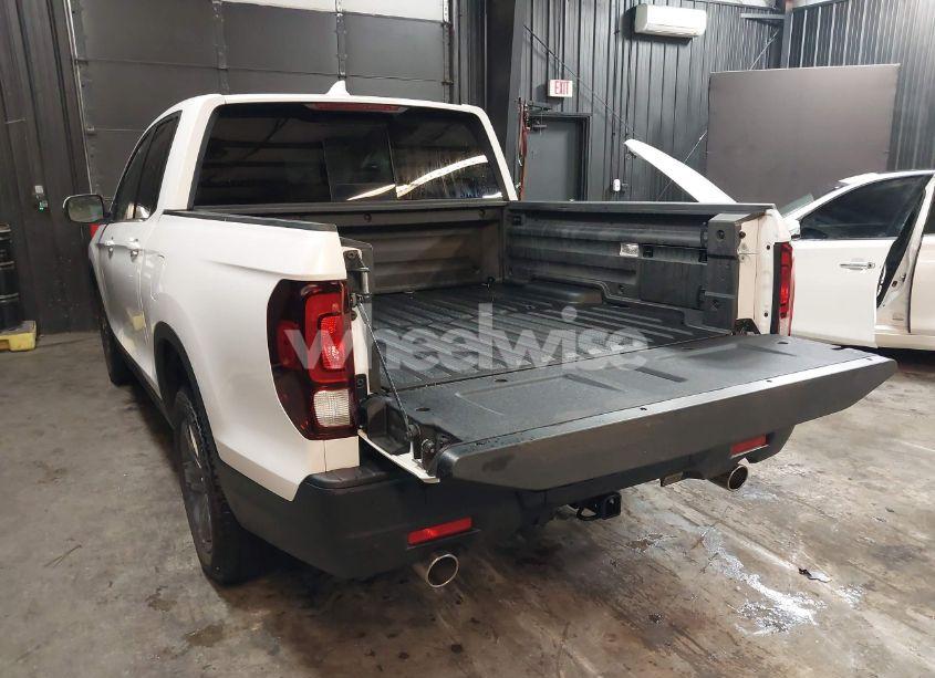 Photo 3 of 2023 Honda Ridgeline RTL (VIN 5FPYK3F53PB066997)