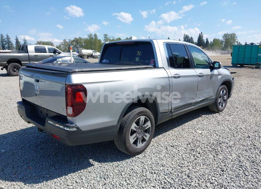 Photo 4 of 2019 Honda Ridgeline RTL (VIN 5FPYK3F54KB018272)